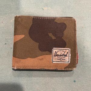 Slightly Worn Herschel Camo Wallet (Still in Great Condition)